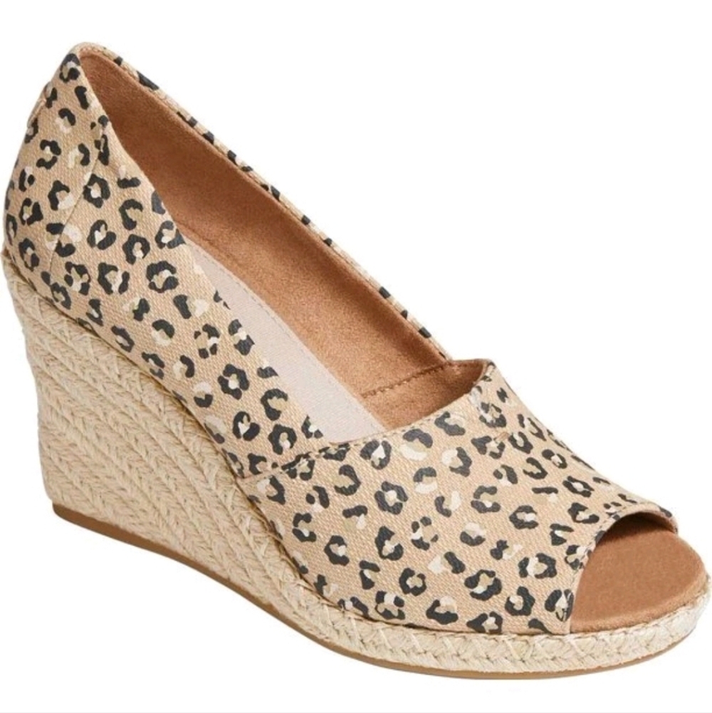 Toms Leopard Print Wedge Espadrilles Heels Sandals Sz 7.5